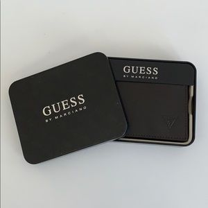 NWT brown leather Guess bifold men’s wallet